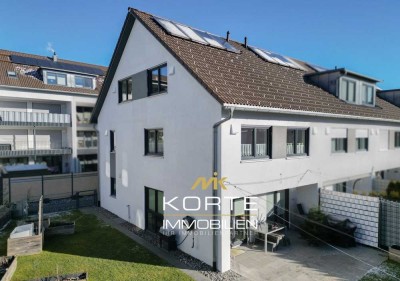 Modernes Reihenendhaus in ruhiger Lage
 von Lindenberg im Allgäu mit TG Stellplatz und Carport