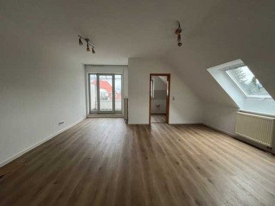 2-Zimmer DG-Wohnung mit Balkon und Einbauküche in Renchen