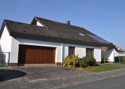 Einfamilienhaus mit Einliegerappartement in Bestlage von Braunfels