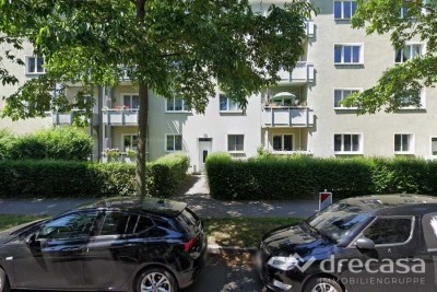 2 Raum Wohnung mir Balkon und Wohnküche