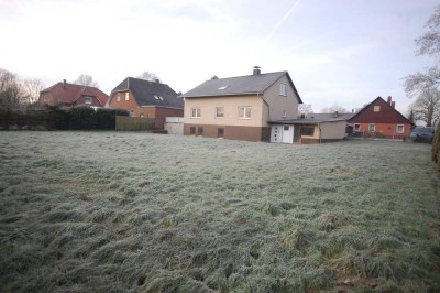 Einfamilienhaus mit Baugrundstück in Rolfsbüttel