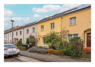 Familienfreundliches Reihenmittelhaus mit Garten, Keller, Stellplatz & Studio in begehrter Lage