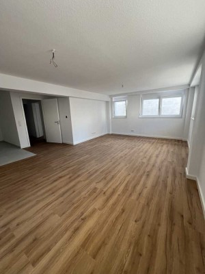 Erstbezug: Stilvolle 2-Raum-Wohnung mit gehobener Innenausstattung in Sandhausen
