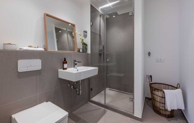 Tradition trifft Moderne: Stilvoll sanierte Altbauwohnung in bester Lage! ++Courtagefrei++