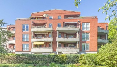 ERSTKLASSIGE 1,5 ZIMMER-WOHNUNG IN GEPFLEGTER WOHNANLAGE - DICHT GÄRTEN DER WELT - in Erbpacht