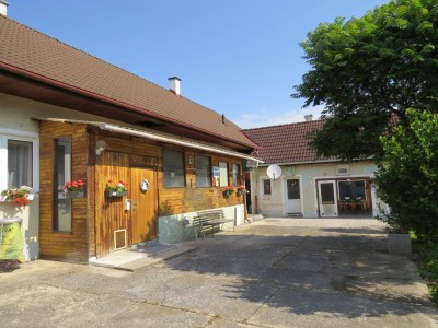 2014 Dietersdorf/Hollabrunn: Sanierungsbedürftiges Einfamilienhaus mit Nebengebäude