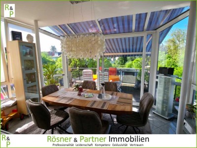 *Charmante 3,5-Zimmer-Altbauwohnung mit Wintergarten & Sonnenbalkon*