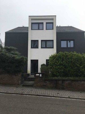 VON PRIVAT: Schön, geräumig, hell  1-Zimmer Wohnung mit Terrasse in Mainz- Hechtsheim