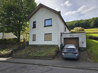 ** Idyllisches, freistehendes Haus mit Garage & Pool in sonniger Lage von Harbach**