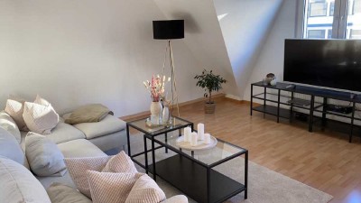 Altbau-Dachgeschosswohnung im Zentrum von Gummersbach!