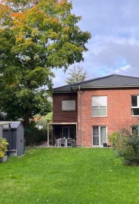 Neuwertige 5-Zimmer-DHH mit Erdwärmeheizung und -kühlung