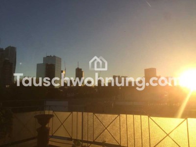 Tauschwohnung: Suchen 4 Zimmer mit Balkon/Garten, bieten große Dachterrasse