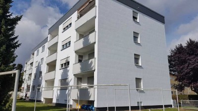 Große, stadtnahe 3-Zi-Wohnung mit Balkon in absolut ruhiger Lage in Offenhausen