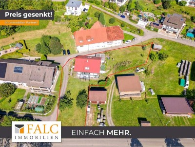 Modernes Niedrigenergie- Architektenhaus mit traumhaftem Alpenblick und zusätzlichen Bauland