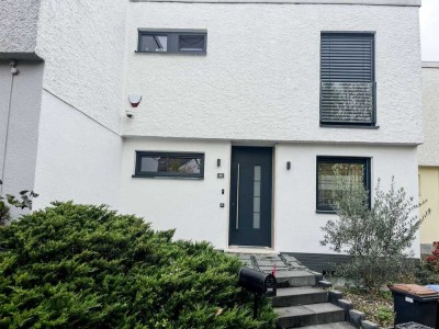 Smart! Sicher! Sofort Verfügbar! Saniertes Reihenmittelhaus auf einem Erbpachtgrundstück