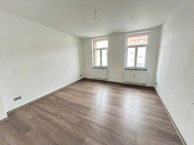 Lieblingsplatz - 2 Zimmer Wohnung mit Dusche, Badewanne und Balkon in der schönen Altstadt!