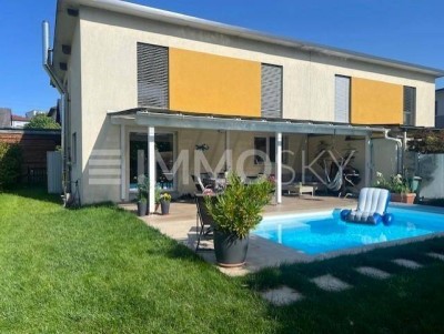 Familientraum samt Garten und Pool in hervorragender Lage