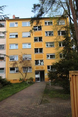 Kurzfristig wieder FREI!! Schnuckelige Wohnung mit großem Hobbyraum KG renoviert