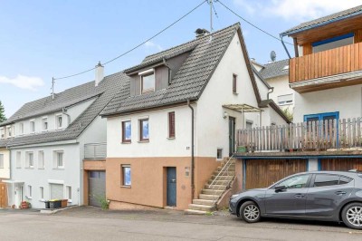 Kleines, renovierungsbedürftiges Einfamilienhaus in Waiblingen-Bittenfeld zu verkaufen.