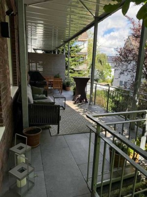 4-Zi-Altbau-Traum inkl. überwältigender Terrasse in Düsseltal