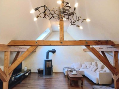 Geräumige Dachgeschosswohnung in Pirmasens inklusive Sauna, Terrasse und überdachter Outdoorküche