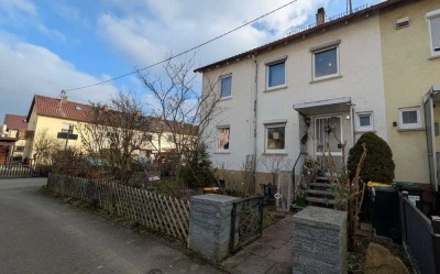 Ideal für Familien! Großzüg. REH mit schönem Garten u. 2 Garagen in ruhiger Lage!