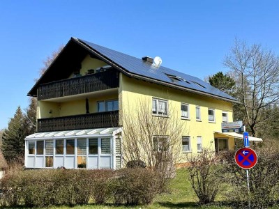 Renditestarkes Mehrfamilienhaus mit PV-Anlage + 3 Garagen - komplett vermietet! Optional mit weitere