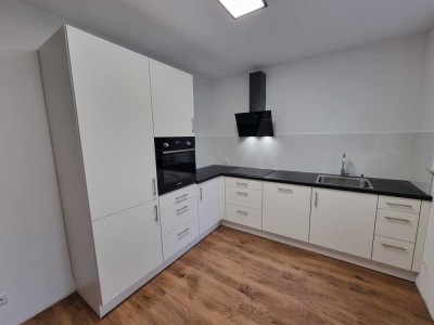 Ansprechende und vollständig renovierte 2-Raum-EG-Wohnung in Neidenfels