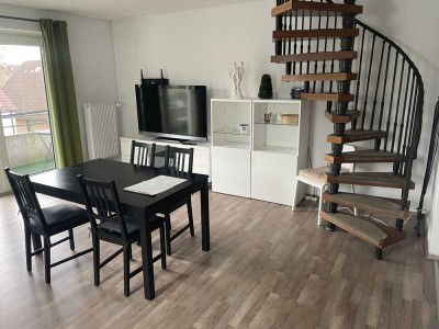 Attraktive und vollständig renovierte 3-4-Raum-Maisonette-Wohnung mit geh. Innenausstattung in Kiel