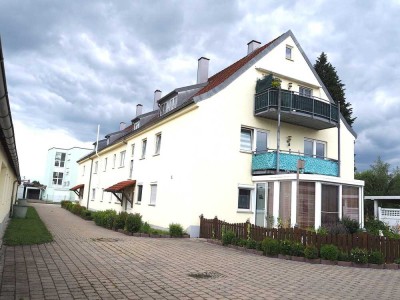 Ihr neues Zuhause?  Gut geschnittene, gepflegte Balkonwohnung in zentraler Lage!