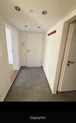 Stilvoll sanierte 3.5-Zimmer Souterrain-Wohnung, ab sofort ü