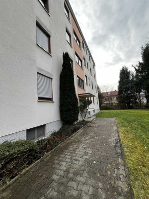 Charmante 2-Zimmer-Erdgeschosswohnung mit Terrasse in Raubling