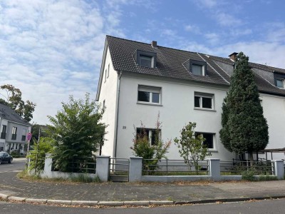 **Geräumige 4 Zimmer- Maisonette in Sackgassenlage von Leverkusen Schlebusch**