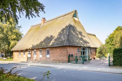 Ein Stück Geschichte! Historisches Reetdachhaus in guter Lage von Bad Segeberg