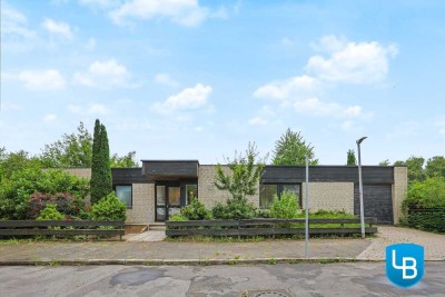 Wohnen auf einer Ebene: Bungalow in Sackgassenlage mit eingewachsenem Grundstück