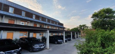 Neu renoviert, ruhiger Lage