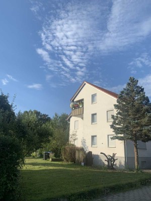 Tolles 3-Familienwohnhaus mit Garagen und großem Garten