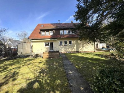 Großzügiges Ein-/Zweifamilienhaus in Bestwohnlage mit großem Traumgrundstück