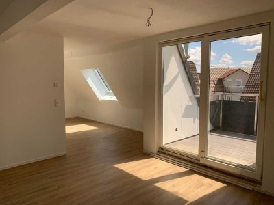 Neu sanierte 4-Zimmer-Maisonettewohnung mit Balkon, Studio und Stellplatz in zentraler Lage