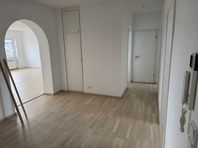 **von Privat** Sehr hochwertige 3-Zimmerwohnung in Obertshausen