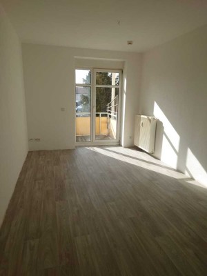 Ab sofort frei ! 2 ZKB  im Erdgeschoss mit EBK und Balkon in Nordhausen- Zentrum  zu vermieten !