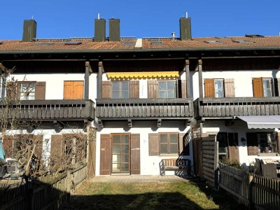 Erstbezug nach Sanierung, RMH in Holzkirchen zu vermieten