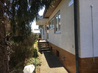 Günstiges, vollständig renoviertes 5,5-Zimmer-Einfamilienhaus in Griesheim