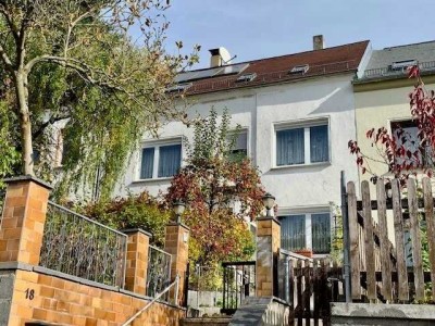 Einfamilien-/Reihenhaus mit viel Platz!