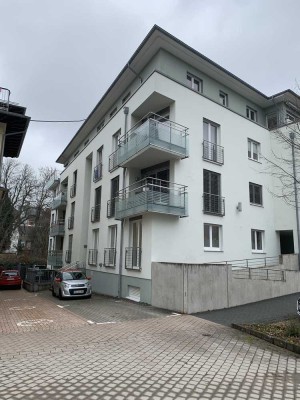 Exklusive 2-Zimmer-Wohnung mit Balkon und EBK in Siegen-Innenstadt Incl Stellplatz