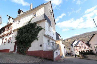 *vorgemerkt*Charmante Immobilie in hochwassersicherer Lage von St. Aldegund, Nähe Zell