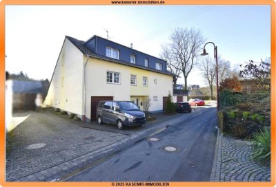 Gepflegtes Mehrfamilienhaus in Halsenbach-Ehr