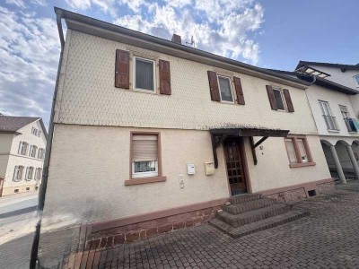 2 Wohnungen unter einem Dach! Rustikales Wohnhaus im WEG-Verbund in zentraler Lage von Wallerstädten