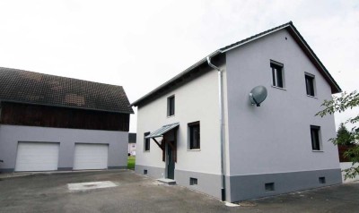 AB 1. JULI 2025 ZU VERMIETEN: Totalsaniertes und gehobenes 6-Zimmer-Einfamilienhaus in Neunkirchen