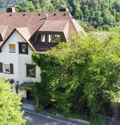 Vielseitige DHH (167m²) und Grundstück (259m²) mit großer Garage